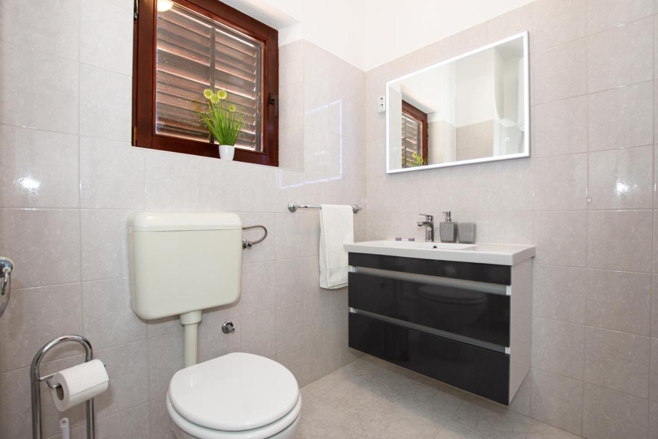 White Diamond Apartamento Vrsi Exterior foto