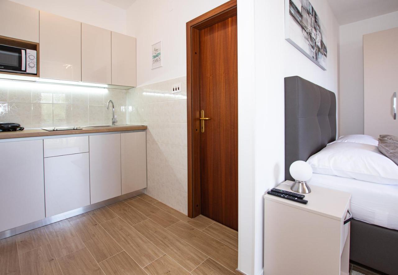 White Diamond Apartamento Vrsi Exterior foto